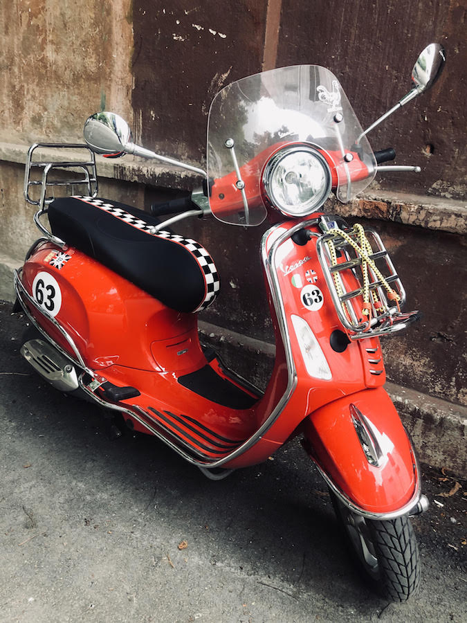 Vespa Sprint / Primavera Checkered Stripe Seat Cover